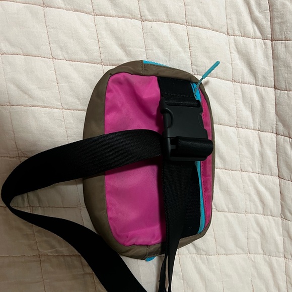Lululemon Belt Bag - Picture 2 of 4